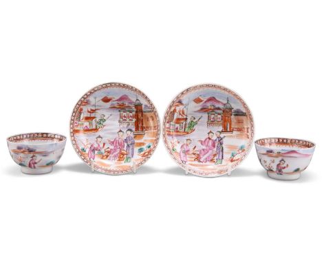 A PAIR OF CHINESE FAMILLE ROSE TEA BOWLS AND SAUCERS, 18TH CENTURY A PAIR OF CHINESE FAMILLE ROSE TEA BOWLS AND SAUCERS, 18TH