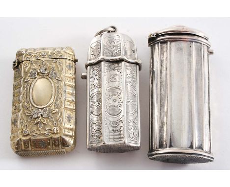 TWO LATE 19TH CENTURY CONTINENTAL VESTA CASES with vertical fluting (one engraved, with a suspensory ring), both unmarked, pr
