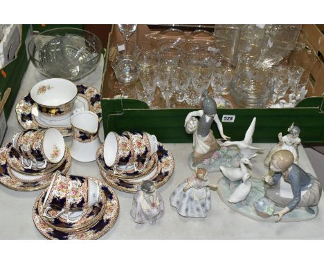A BOX AND LOOSE CERAMICS AND GLASS WARES, to include five Lladro figures: Feeding the Ducks no 4849, Aggressive Goose no 1288