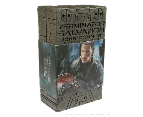 Hot Toys Terminator Salvation John Connor with Special Feature Hydrobot with Light-Up Eye 12" scale figure, Mint Unopened Com