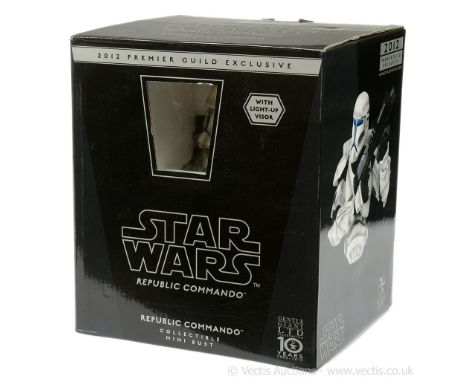 Gentle Giant Star Wars Republic Commando collectible mini bust (with light up visor), 2012 Premier Guild Exclusive, limited e