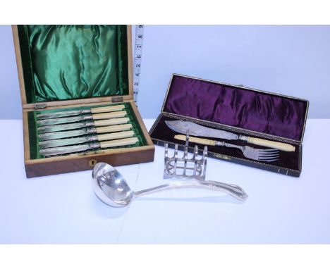 A selection of vintage cased cutlery and other items 