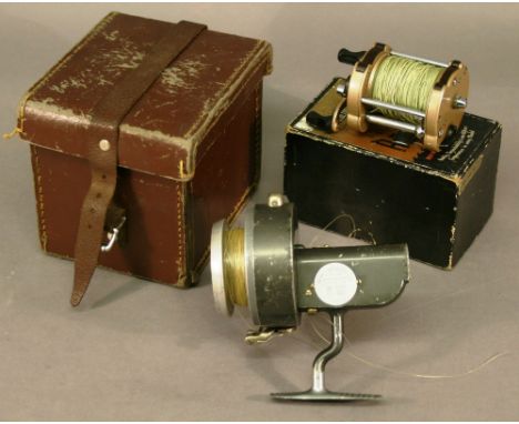 A HARDY BROTHERS 'THE ALTEX' NO3 MARK V SPINNING REEL housed in an associated stitched card case, together with a J.W Young &