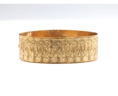 An antique 9ct gold front and back bangle, with chased detailing to front and adjustable strap, marked '9CT FRONT &amp; BACK'