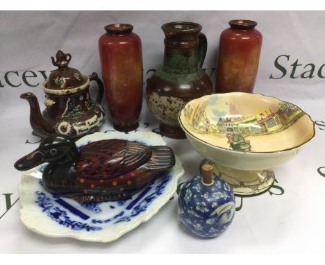 A box of ceramics including a Royal Doulton comport, bargeware teapot and other items. Shipping category D.