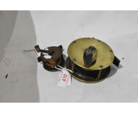 2 Vintage unmarked Brass fishing reels one being 3, 1/2 inch and one 1, 3/4 inch in diameter