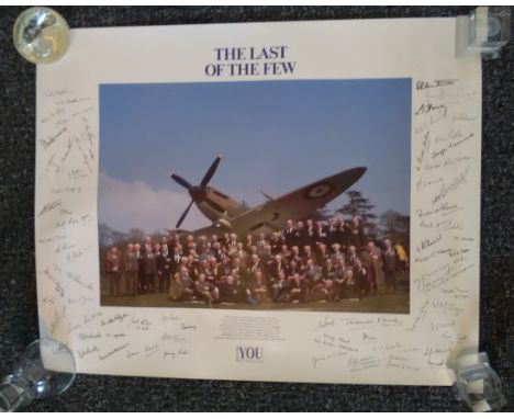 Last of the Few 28 x 22 inch You Magazine Battle of Britain print with PRINTED autographs of a large number of WW2 pilots, so