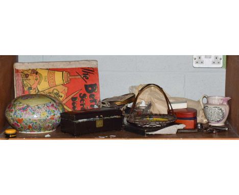 Sundry items to include a 20th century Canton Famille rose bowl &amp; cover, an oriental hardstone inset jewellery box, vinta