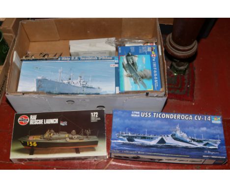 A quantity of semi assembled / un- assembled World War II model plastic kits, mostly boxed including German Luftwaffe, RAF US