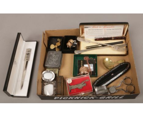 A tray of collectables including Rennie McIntosh paper knife, vintage Parker fountain pen, black lacquered papier mache spect