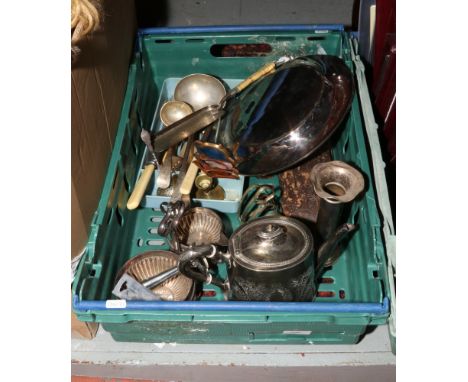 A box of metalwares to include mainly silver plate Mappin &amp; Webb flatwares, enamel ash tray etc.