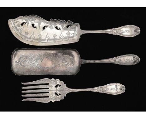 A PAIR OF NORTH AMERICAN SILVER FISH SERVERS BY TIFFANY & CO, LATE 19TH C  pierced with fish and engraved with strapwork, mak