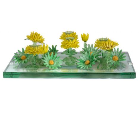 A SET OF GREEN AND YELLOW GLASS FLOWER ORNAMENTS INCLUDING FOUR CANDLESTICKS, A JAPANESE GREEN PORCELAIN MODEL OF A FROG AND 