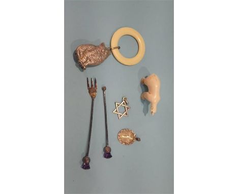 Teething ring, pickle fork etc. (In one bag)