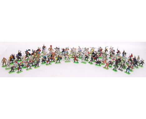 A large collection of assorted vintage Britains Deetail Knights / Medieval characters. Plastic model figures on diecast metal