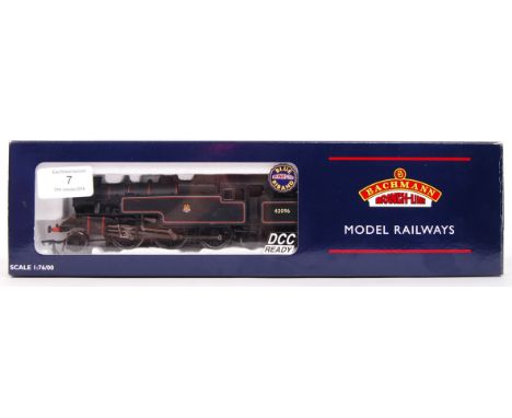 A Bachmann Branch Line 00 gauge DCC Ready railway trainset locomotive 32-876 Fairburn Tank 42096 loco. Appears mint, likely u
