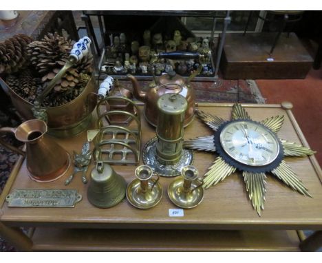 SELECTION OF VARIOUS COPPER AND BRASSWARE PLUS MODERN WALL CLOCK