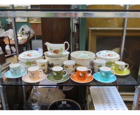 PARCEL OF SUNDRY CHINA INCLUDING SIX SUSIE COOPER CUPS AND SAUCERS, ROYAL WORCESTER EVESHAM, ETC. 