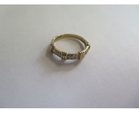 A 9ct gold and diamond ring, size M, approx 2.3 grams, in good condition 