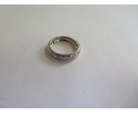 A 9ct white gold and diamond ring, approx 2.8 grams, size I - in good condition 