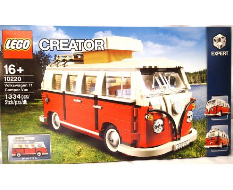 Lego 10220 Creator Expert Volkswagen TI Campervan. P&P Group 2 (£18+VAT for the first lot and £3+VAT for subsequent lots)Cond