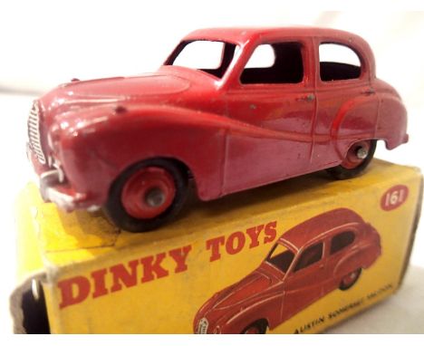 Dinky Toys 161 Austin Somerset saloon in red, boxed. P&P Group 1 (£14+VAT for the first lot and £1+VAT for subsequent lots)Co