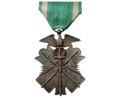 7th Class Cross, instituted in 1891. Breast Badge, silver partially gilt, 53x41 mm, original suspension ring and ribbon. I R!