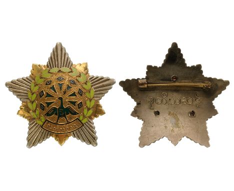 3rd Class Star. Breast Star, 61 mm, gilt and silvered, superimposed parts enameled, thin pin and inscription on reverse. Scar