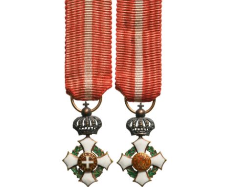 Knight's Cross Miniature, 5th Class, instituted in 1815. Breast Badge, 20x12 mm, GOLD and Silver, central medallion GOLD, ena