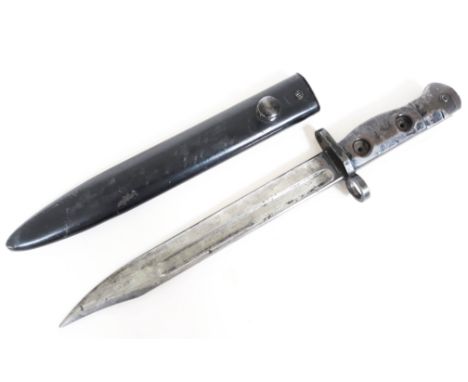 A German WWI bayonet knife, the blade numbered 639, with scabbard, blade length 20.5cm.  