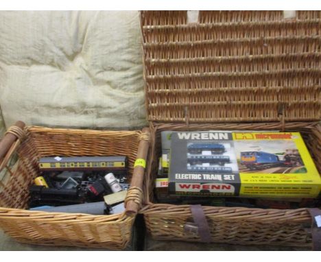 A boxed Wren micromode electric train set by Lima with additional boxed engine, three carriages and rolling stock with access