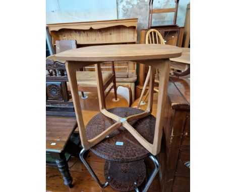 A mid 20th century Ercol light elm coffee table, model 516. 