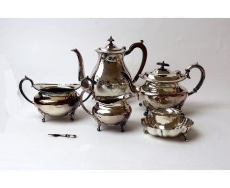 A circular tapering silver sugar basin, early 20th century, marks rubbed, an American sweetmeat dish, by Oneida, a kukris bro