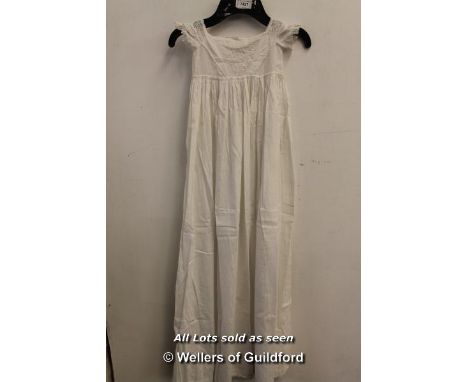 *Vintage Christening Gown/Baby/Teddy Bear/Dolls Dress [LQD123]