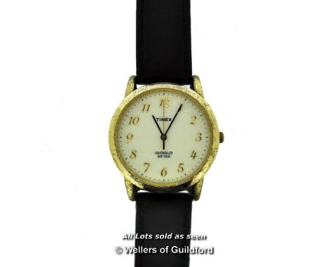 *Gentlemen'S Timex Wristwatch [480-02/03]