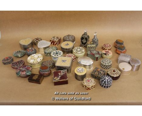 A Quantity Of Modern Trinket Boxes Made Of Metal, Wood And Hardstone, Including One Modelled As A Handbag, (Approx 40)