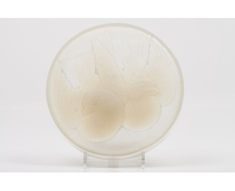 René Lalique (1860-1945)A "Saint-Marc" box coverMoulded opalescent glassReliefs decoration with two birdsMarked "Lalique Fran