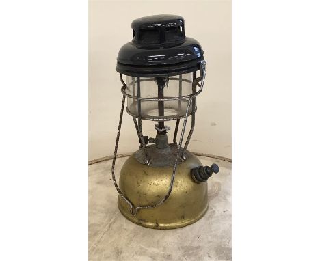 Retro Tilly Lamp