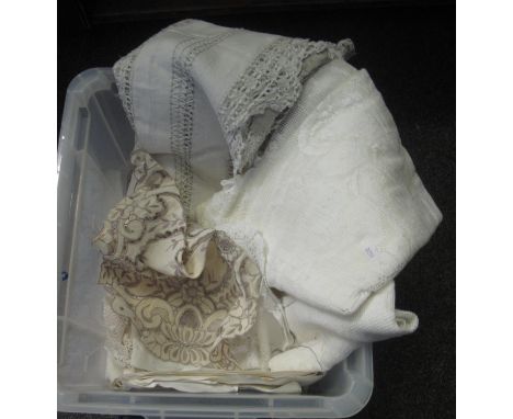 Box of vintage linen tableware including good quality embroidered and crochet table clothes. (B.P. 21% + VAT) 