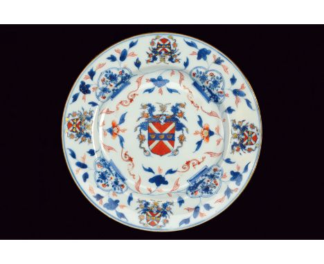 A rare armorial Imari porcelain dish for the American market dating: Kangxi (1662-1722) provenance: China Painted in imari st