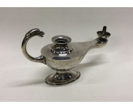 An unusual silver lamp. Birmingham 1946. Approx. 81 grams. Est. £30 - £50.