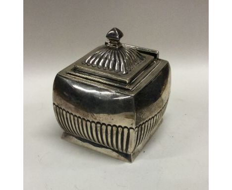 A heavy, stylish Victorian silver tea caddy. Birmingham 1891. By Stokes &amp; Ireland Ltd. Approx. 230 grams. Est. £250 - £35