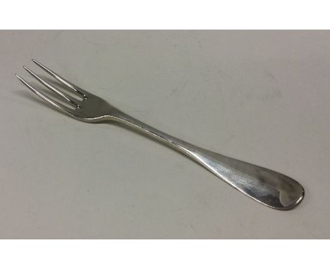 EDINBURGH: A rare three prong 18th Century George I silver fork. 1720. By Henry Bethune. Approx. 65 grams. Est. £100 - £150.
