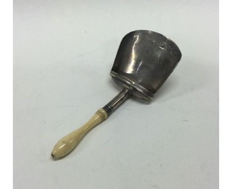 A Georgian silver caddy scoop. Birmingham. By Samuel Pemberton. Approx. 5 grams. Est. £25 - £30. 