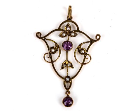 An Art Nouveau 9ct gold amethyst and pearl pendant, openwork floral settings, pendant height excluding bale 36.8mm, 1.4gNo da
