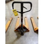 Stromberg 5,500 LB. Hydraulic Pallet Jack ($5 Loading fee will be added to buyer's invoice)
