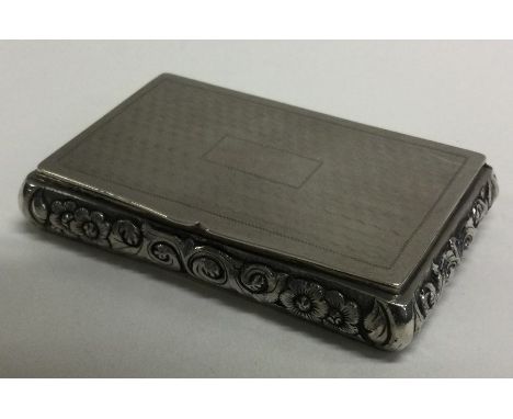 YATSHING: A rare Chinese export silver snuff box. Makers Mark only. Canton circa 1850. Approx. 94 grams. Est. £250 - £350.
