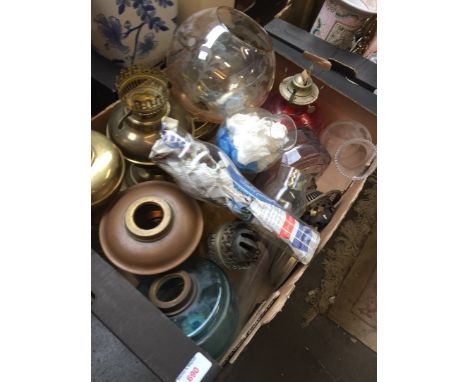 Box of oil lamp parts 