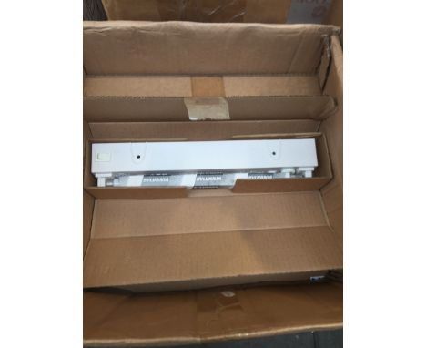 Box of 12 boxed under kitchen light fittings 