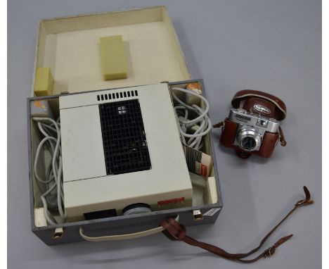 A Voigtlader BL Camera and Voigtlander slide projector (2)